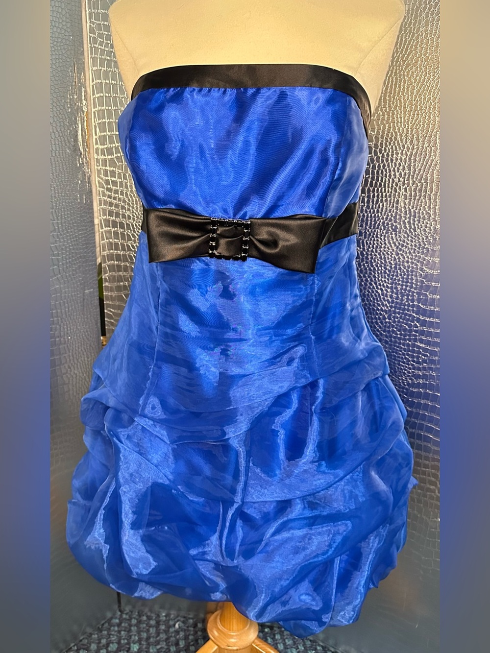 Jessica McClintock for Gunne Sax Royal Blue Organza Strapless Short Prom Dress